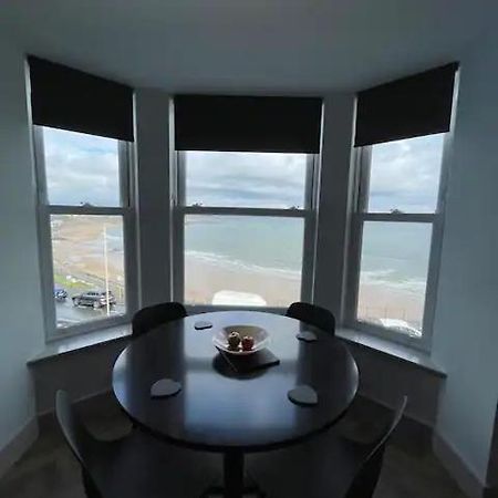 Superb 2 Bedroom Sea View Flat Scarborough Kültér fotó