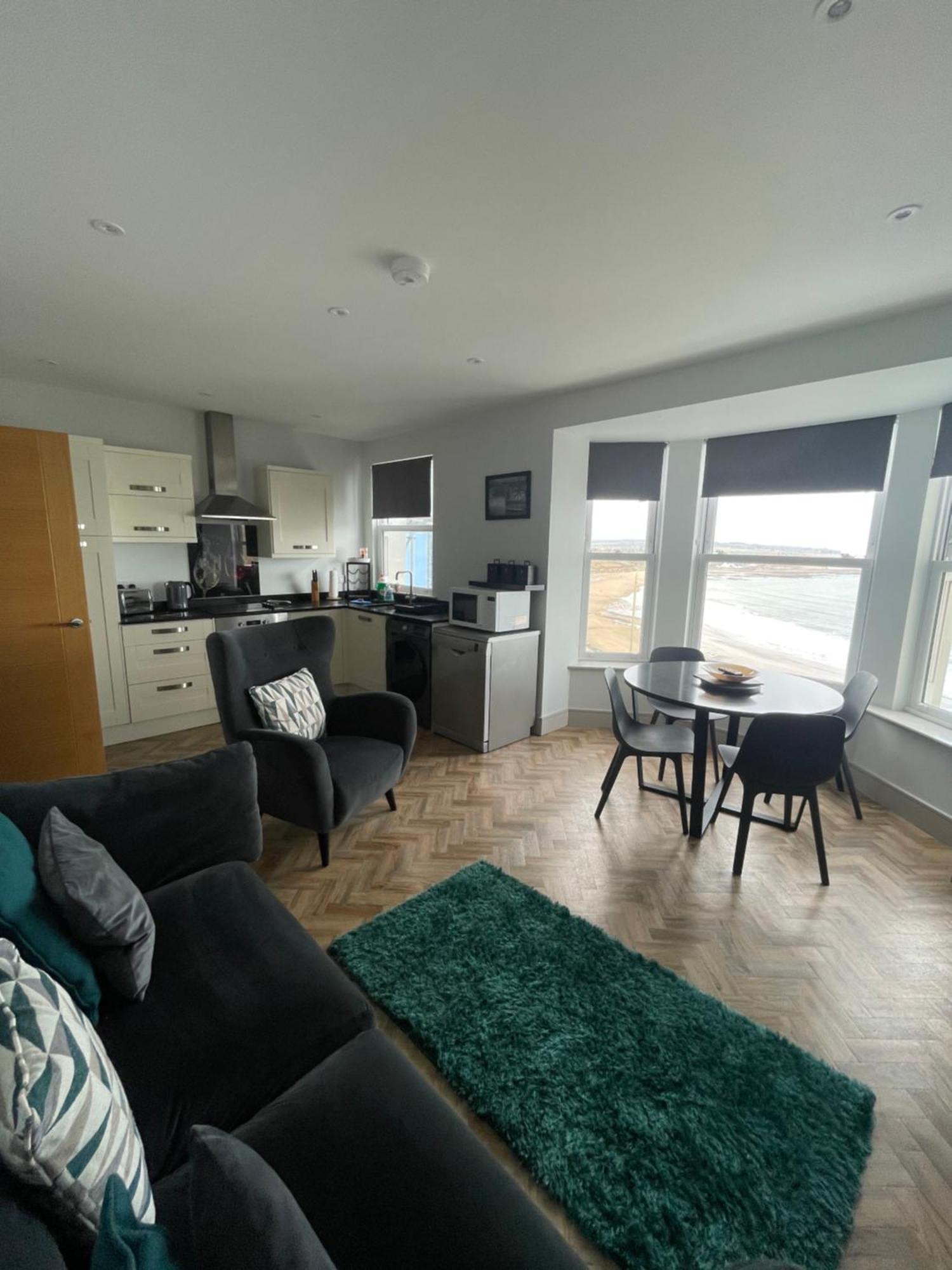 Superb 2 Bedroom Sea View Flat Scarborough Kültér fotó